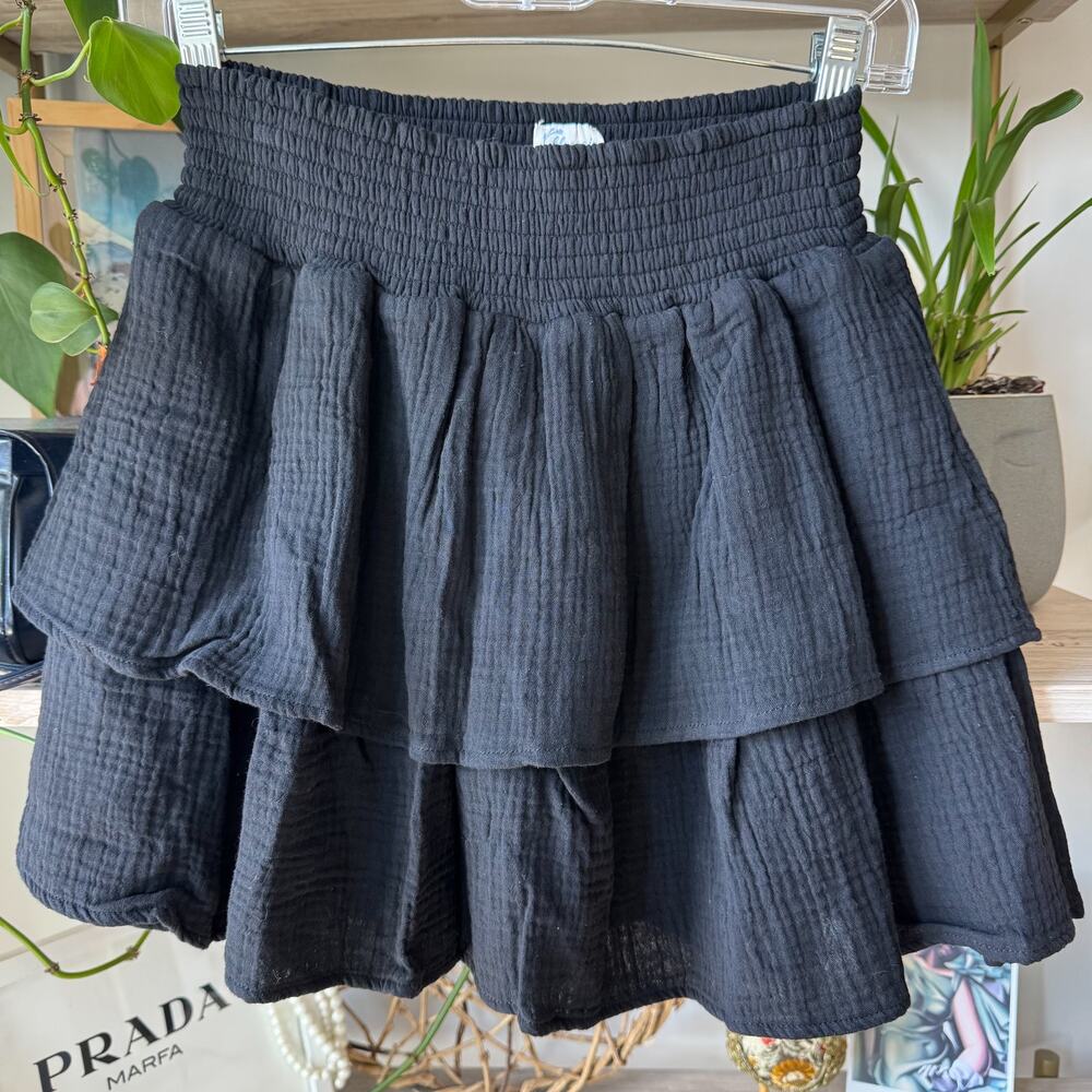 NWT Francesca's Blue Rain Black Tiered Ruffle Mini Skirt Smocked Waist - Small